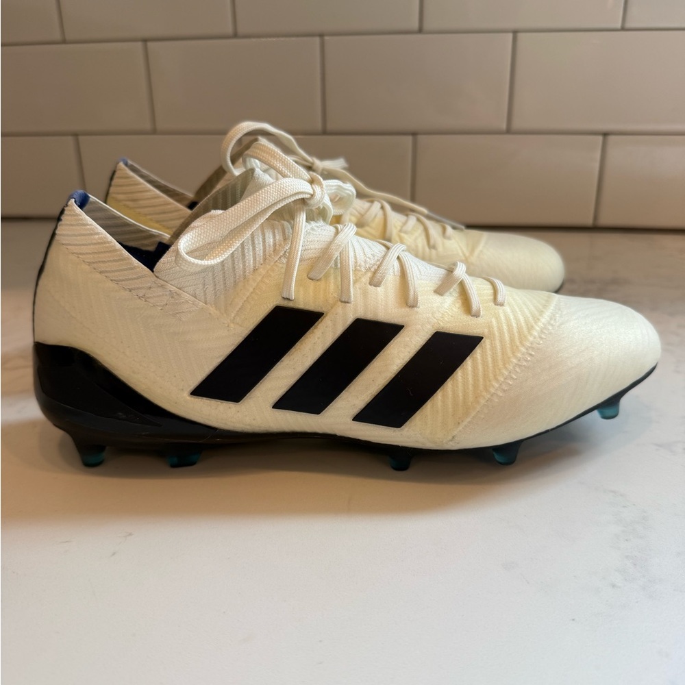 Great Condition ADIDAS Women’s Nemeziz 18.1 FG Soccer Cleats